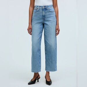 New! Madewell Curvy Perfect Vintage Wide-Leg Crop Jean in Altoona Wash Size: 28